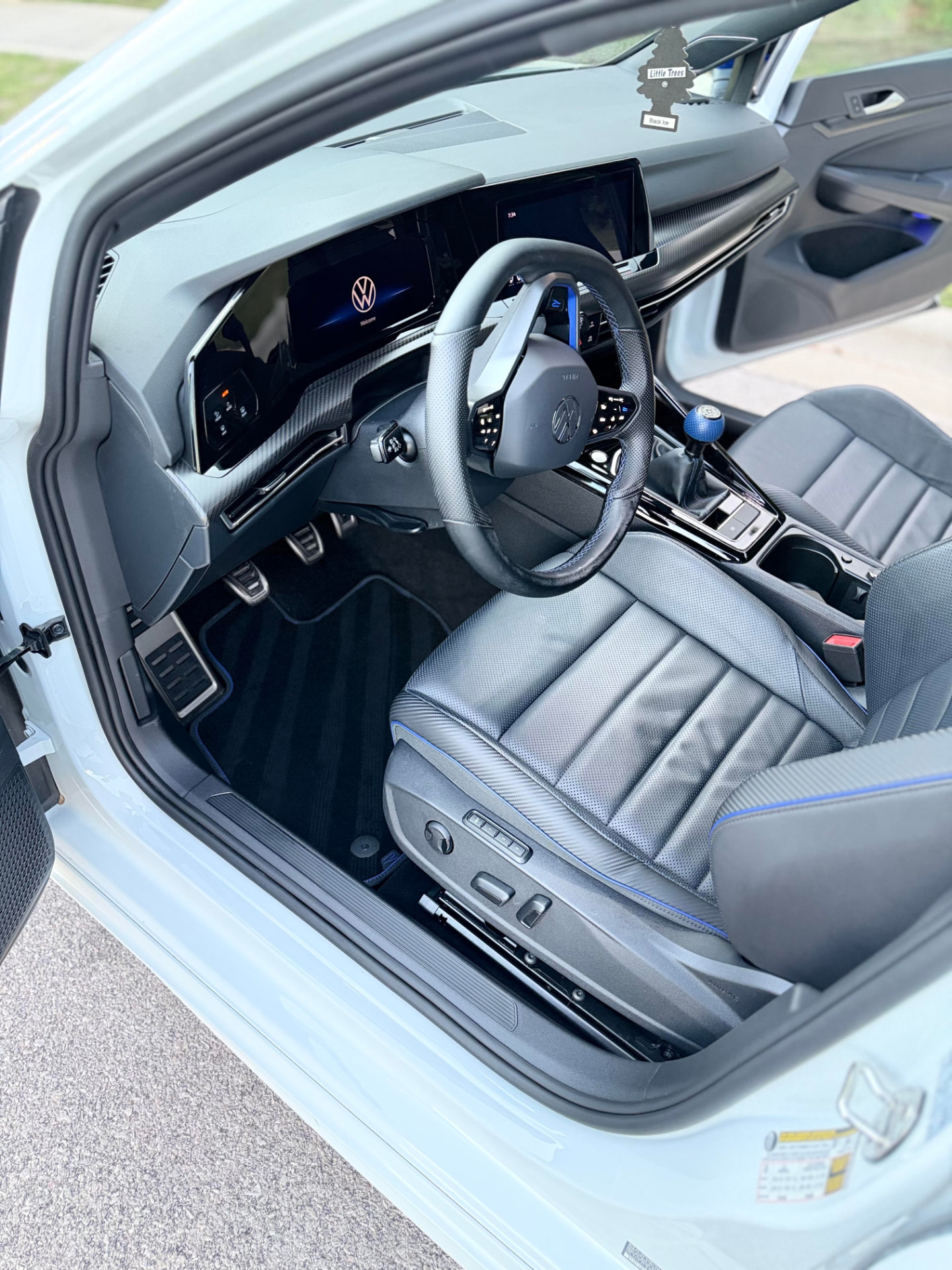VW Cabin Detail — detailing result by Archive Detailing